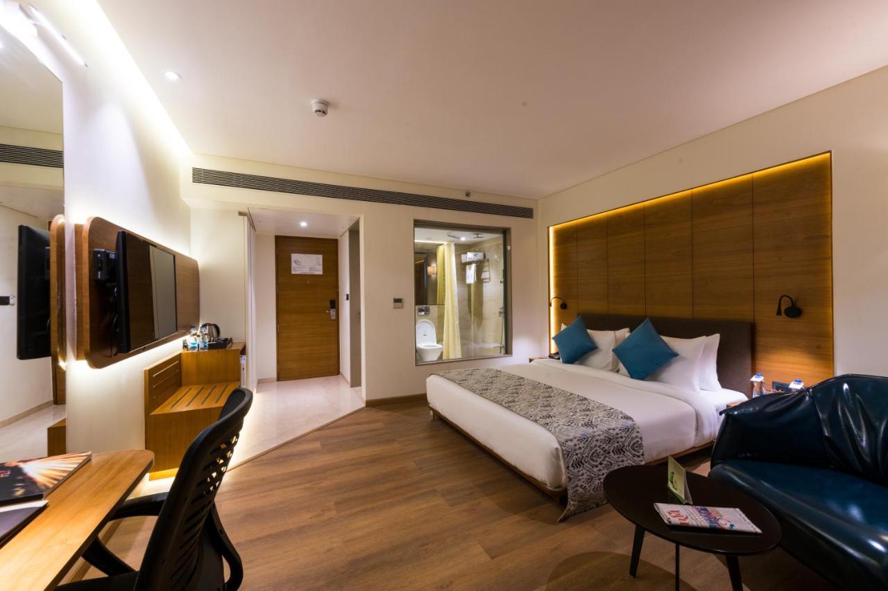 The Fern Residency, Jamnagar Hotel Kültér fotó
